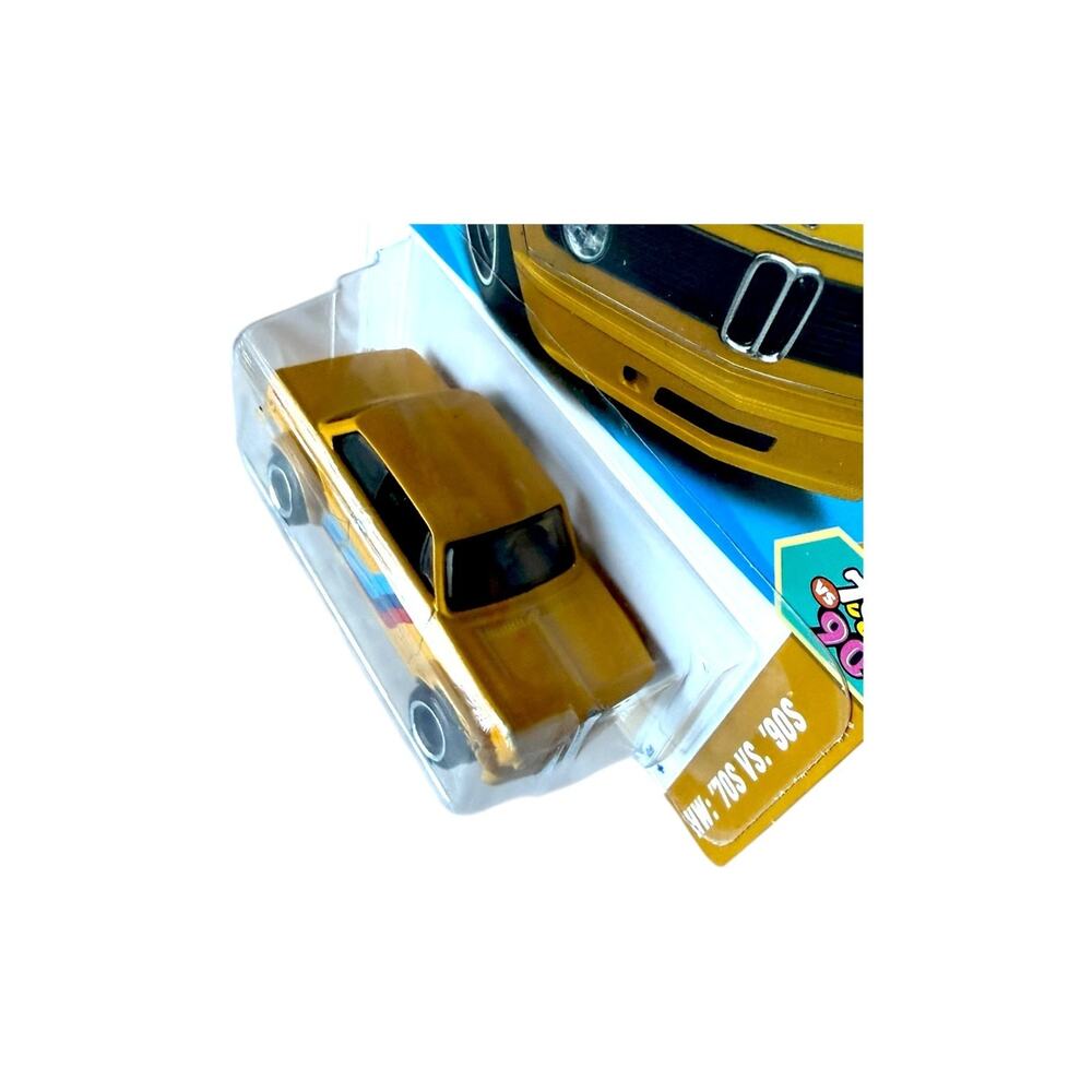 Hot Wheels BMW 2002 Blue & Yellow HW ’70s vs ’90s Lot (2 Cars) - Picture 5 of 13